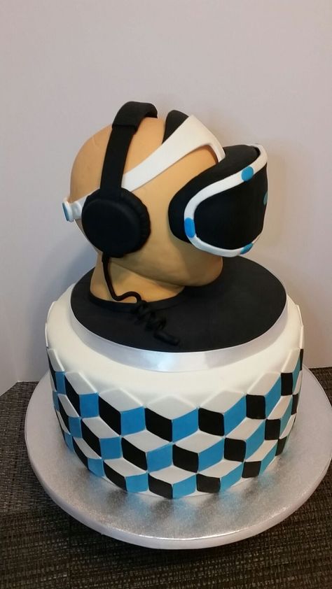 Virtual Reality Cake I made this cake for a colleague's birthday. The head is made out of rkt covered in fondant, optical illusion... Virtual Reality Education, Virtual Reality Design, Virtual Birthday, Augmented Virtual Reality, 13 Birthday Cake, Virtual Reality Technology, Cake Decorator, Virtual Reality Glasses, Birthday Activities