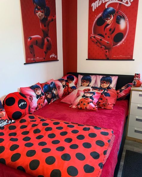 Miraculous Ladybug Bedroom, Miraculous Ladybug Room Decor, Ladybug Room Decor, Ladybug Bedroom, Ladybug Room, Miraculous Ladybug Toys, Miraculous Ladybug Party, Ladybug E Catnoir, No One Asked