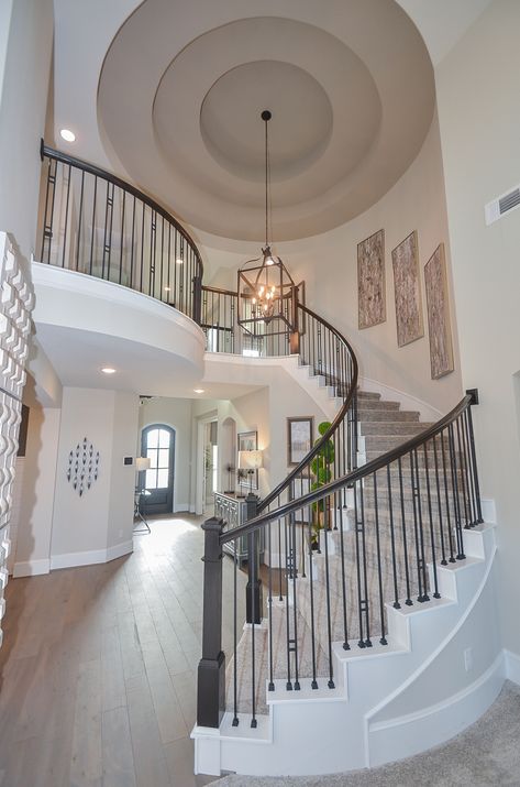 stunning rotunda and entry way by Westin Homes (Preston D) #rotunda #westinhomes #luxuryhomes #sophisticated #sweepingstaircase #windingstaircase #breathtaking #dreamhome Luxury Home Staircase, Rotunda Foyer Entryway, Rotunda Staircase, Stunning Staircases, Foyer Paint, Staircase Layout, Westin Homes, Foyer Wall Decor, Foyer Wall