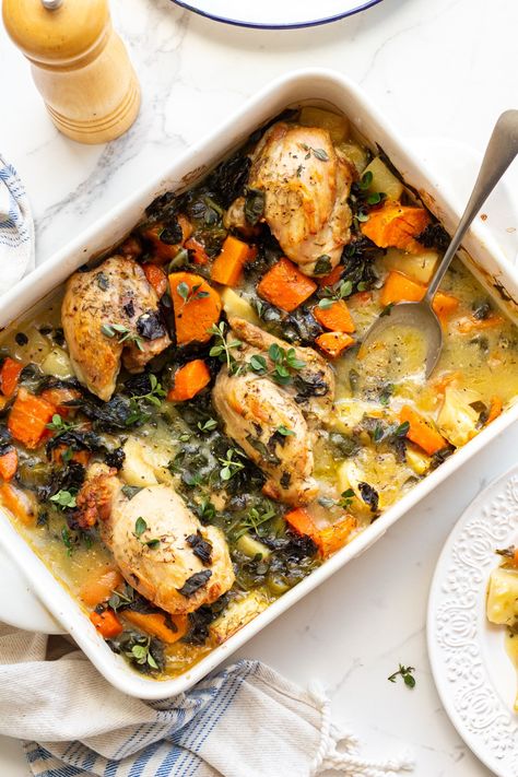 Low FODMAP Cozy Chicken Casserole - A Little Bit Yummy Paleo Low Fodmap, Fodmap Chicken Recipes, Fodmap Lunch, Fodmap Chicken, Fodmap Recipes Dinner, Low Fodmap Chicken, Low Fodmap Recipes Dinner, Stew Dinner, Chicken Casserole Dinners