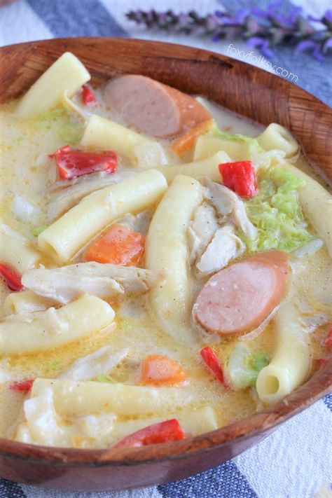 Sopas Recipe Filipino, Sopas Filipino, Chicken Sopas Recipe, Sopas Recipe, Chicken Sopas, Easy Filipino Recipes, Philippine Cuisine, Noodle Dinner, Macaroni Soup