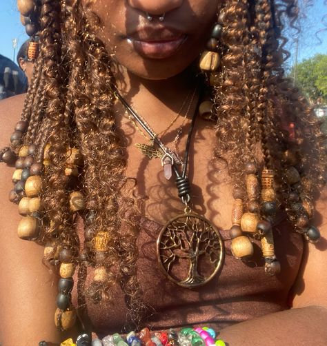 Medium Knotless Braids With Beads, Knotless Braids With Beads, Medium Knotless Braids, Medium Knotless, Hippie Braids, Black Hippy, Spiritual Fashion, Boho Fits, Earthy Style