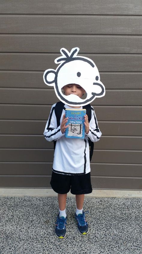 Boys Book Character Costumes, Story Book Costumes, Easy Book Week Costumes, Kids Book Character Costumes, Storybook Character Costumes, Book Characters Dress Up, World Book Day Ideas, Kid Costume, Book Character Day