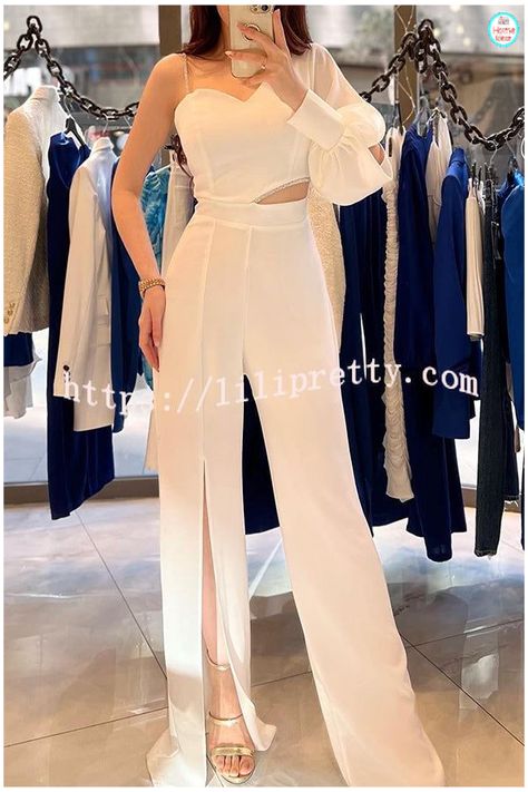 Fancy Jumpsuit, Fashion Elements, Outfit Primavera, Flare Jumpsuit, Sequin Decor, Style Party, White Jumpsuit, Stylish Clothes For Women, Looks Chic