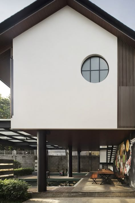 Scandinavian Exterior Design, Japan House Design, Japanese Modern House, Japandi House, Compact House, Tropical Architecture, Architecture Model House, House Front Design, Architecture Exterior