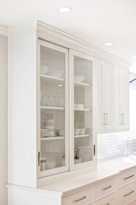 White & Glass Kitchen Cabinets Sliding Doors, Kitchen Hutch Cabinet, Sliding Cabinet Doors, Architecture Renovation, Modern Sliding Doors, Shaker Style Cabinets, Diy Kitchen Renovation, White Cabinet, Farmhouse Kitchen Design