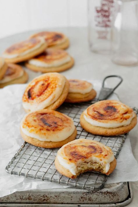 Creme Brulee Cookies, Brulee Desserts, Pie Weights, Toasted Sugar, Creme Brûlée, Baking Sweets, Sugar Cookies Recipe, Tea Cakes, How Sweet Eats