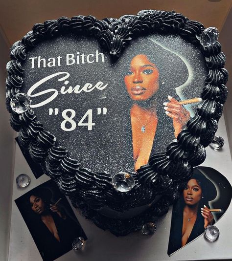 Celebrity 21st Birthday, Libra Szn Birthday Cake, 20th Photoshoot Birthday Ideas, 36 Bday Party Ideas, Cool Birthday Cakes For Women, Cakes For 22nd Birthday, 28th Birthday Cake Ideas, Face Cake Ideas, Libra Cake Ideas