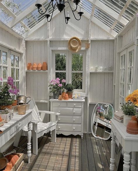 Black Greenhouse, Boho Greenhouse, Greenhouse Interior, Diy Greenhouses, Greenhouse Benches, Privacy Fence Landscaping, Cottage Garden Sheds, Garden Shed Interiors, Tiny House Living Room