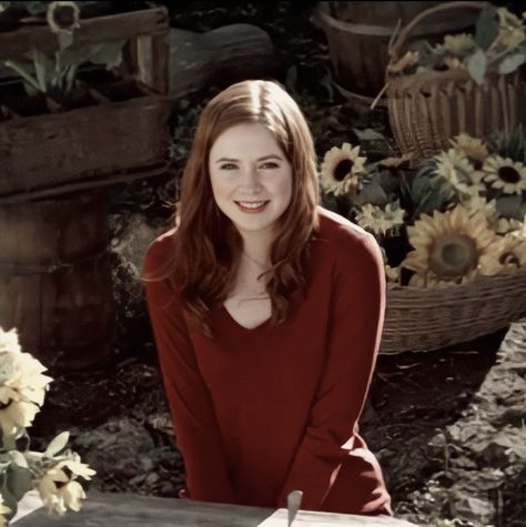 Amy Pond Icons, Amy Pond Icon, Karen Gillan Icons, Doctor Who Amy Pond, Alice Clothes, Amelia Pond, Karen Gillian, Lily Evans Potter, Rachel Elizabeth Dare