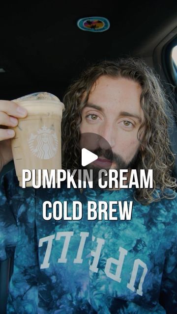 Alex Moe on Instagram: "PUMPKIN CREAM COLD BREW🎃☕️
-
‼️45 CALORIES‼️
Protein: <1g / Carbs: 1g / Fat: 4g
~~~~~~~~~~~~~~~~~~~~~~~~
Unfortunately there’s really no way to modify the cold foam at Starbucks to be low cal, so your best bet is to make this super simple, 3 ingredient at home version!
•
COLD FOAM PRO TIP‼️ Make sure that your cream is COLD AF! If it’s not as cold as possible it won’t froth like you want it.
-
In a glass add:
1️⃣Ice
2️⃣1-2 Tbsp SF vanilla syrup
3️⃣8-12oz cold brew 
In another glass..
4️⃣Add 1-2oz half & half 
*start hand frothing the half n half
5️⃣Add 1-2tsp pumpkin pie spice
6️⃣Add 1 packet (1g) of zero cal sweetener
7️⃣Hand froth for 30 seconds
Add it to your cold brew and top with more pumpkin pie spice. 
-
This pumpkin cold foam is without a doubt my favorite Pumpkin Cold Foam, Pumpkin Cream Cold Brew, Cream Cold Brew, Cold Foam, Vanilla Syrup, At Starbucks, Pumpkin Cream, Pumpkin Pie Spice, Low Cal