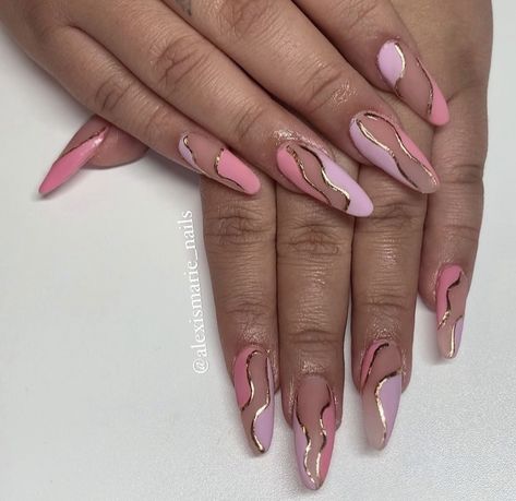 Cute Almond Shape Nails Designs, Mother Day Nails Designs Almond, Mothers Day Nails Ideas Almond, Almond Nails Abstract Designs, Purple And Pink Nails Ideas, Cute Long Almond Nails, Cool Almond Nails Designs, Pink Birthday Nails Almond, Almond Nails Designs Purple