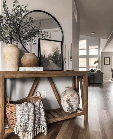 Modern Farmhouse Entryway, Scandi Living, Console Styling, Entryway Table Decor, Home Entrance Decor, Decor Home Living Room, Living Room Inspo, Home Fashion, Entryway Decor