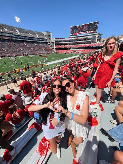 uark, university of arkansas, fayetteville, game day, sec football, woo pig University Of Arkansas Game Day Outfit, University Of Arkansas Aesthetic, Arkansas Game Day Outfit, Arkansas University, Razorback Football, College Journal, Gameday Fits, Wisconsin Madison, College Vision Board