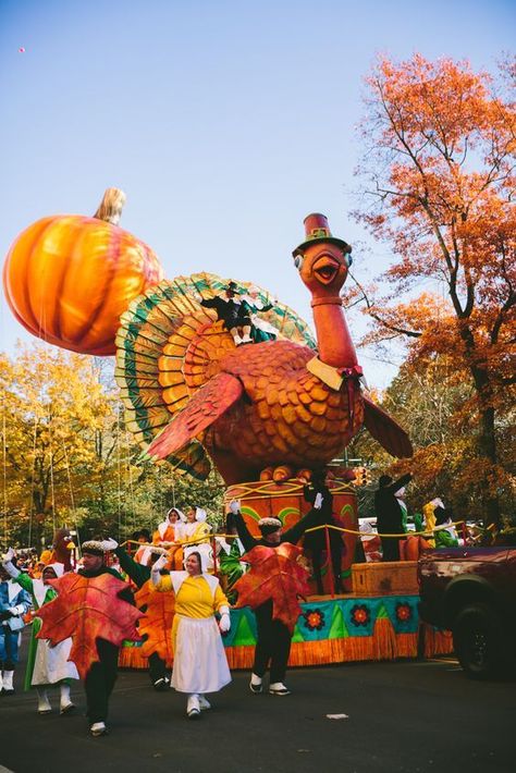 Thanksgiving Homescreen, Thanksgiving Day Aesthetic, Healthy Stuffing, New York Thanksgiving, Vegan Thanksgiving Menu, Thanksgiving Vibes, Macys Thanksgiving Parade, American Thanksgiving, Holidays In New York