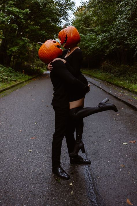 Here's some more awesome spooky pumpkin-filled engagement photos for you to enjoy! If you're interested in your own pumpkin-head engagement photos, click the link below and let's make it happen! . . . #pumpkinheadengagementphotos #pumpkinheadphotos #seattleengagement #seattleelopementphotographer #washingtonelopementphotographer Jack O Lantern Couples Pictures, Pumpkin On Head Photoshoot Couple, Halloween Photos Couple, How To Do Pumpkin Head Photoshoot, Spooky Halloween Couples Shoot, Halloween Pumpkin Head Photoshoot Couple, Cute Halloween Couple Pictures, Spooky Anniversary Photos, Pumpkin Head Photo Shoot Couple