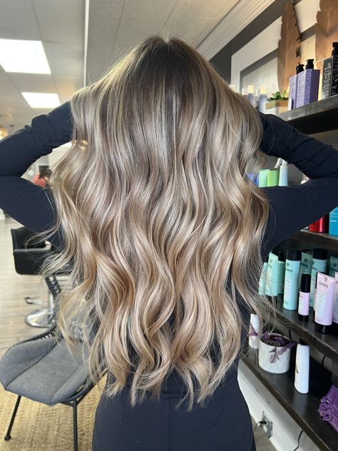 Brunette Going Blonde Ideas, Balayage Hair Brunette To Blonde, Bolyoge Hair Balayage Brown Blonde, Reverse Balayage Blonde To Brown, Brunette Gone Blonde, Root Melt Brunette To Blonde, Dark Brown To Blonde Balayage, Balayage Brown To Blonde, Going Blonde From Brunette