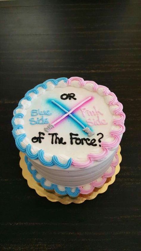 Star Wars Gender Reveal, Reveal Party Food Ideas, Gender Reveal Party Food Ideas, Baby Announcement Cake, Gender Reveal Party Food, Baby Reveal Cakes, Gender Reveal Box, Star Wars Baby Shower, Gender Reveal Party Theme