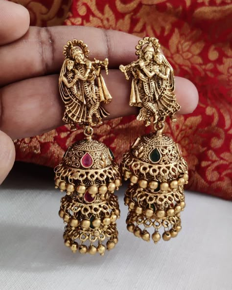 Radha Krishna Antique Jhumkas - South India Jewels Antique Jhumkas, Golden Jhumka, Jhumka Design, Antique Jhumka, Temple Jewellery Earrings, Latest Indian Jewellery, Jhumka Designs, Bridal Jewellery Inspiration, Temple Jewelry Necklace