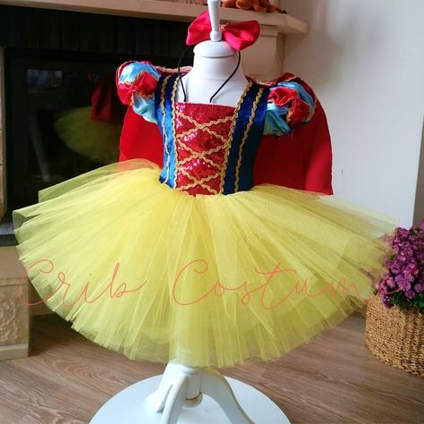 Snow White Dress Birthday Tutu Dress Snow White Costume with - Etsy Brasil White Dress Birthday Outfit, White Dress Birthday, Snow White Dress, Birthday Tutu Dress, Snow White Dresses, Snow White Costume, Princess Tutu Dress, White Costume, Princess Theme Party