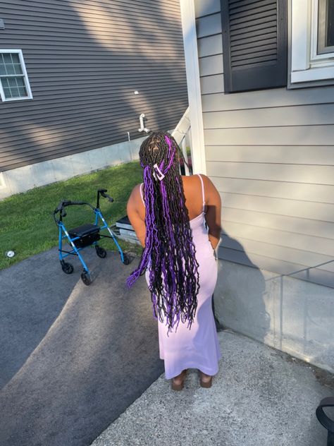 Black And Purple Soft Locs, Butterfly Locs Purple And Black, Black And Purple Locs, Purple Soft Locs, Faux Locs With Color, Purple Faux Locs, Locs Purple, Faux Locs Colored, Crochet Locs