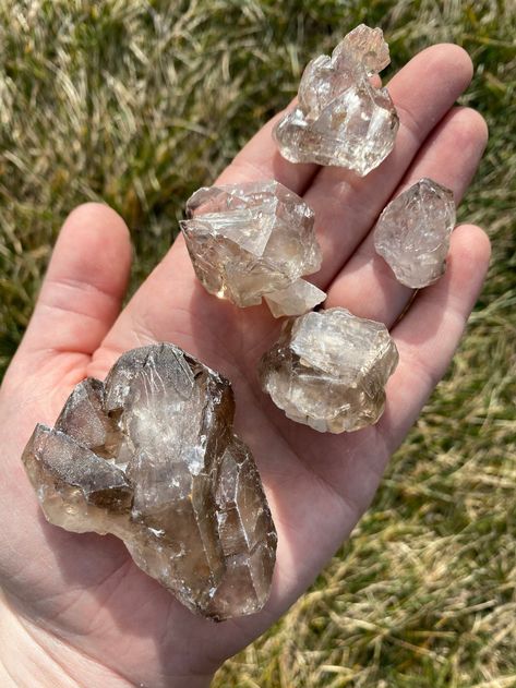 Healing Light, Smoky Quartz Crystal, Protection Stones, Quartz Cluster, New Energy, Smokey Quartz, Quartz Points, Crystal Cluster, Crystal Points