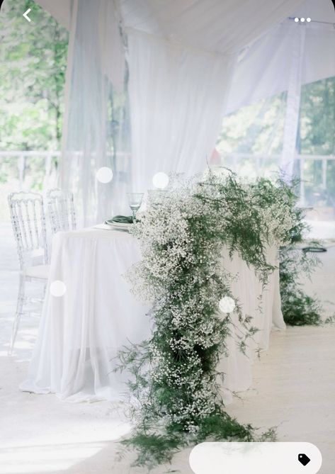 Gypsophila Wedding, Breath Flowers, Sweetheart Table Wedding, Moon Wedding, Bridal Table, Wedding Table Flowers, Winter Wedding Inspiration, Botanical Wedding, Baby's Breath