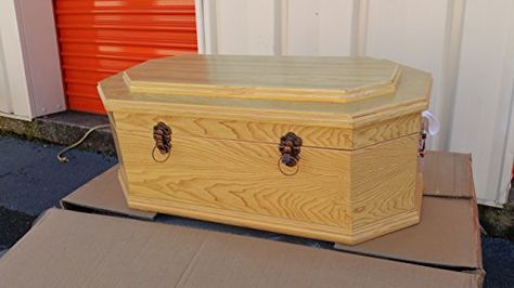 Pet Caskets, Dog Loss, Dog List, Good Dog, Loss Of Dog, Dog Tips, Woodworking Ideas, Pet Loss, Diy Stuffed Animals