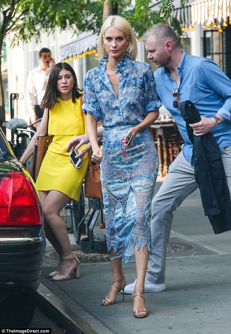 Poppy Delevingne wears a floral shirt and crochet skirt | Daily Mail Online Poppy Delevigne Style, Microsoft Word Design, Minimal Cv, Classy Maxi Dress, Poppy Delevigne, Emily Bond, Beige Pencil Skirt, Letter Diy, Poppy Delevingne