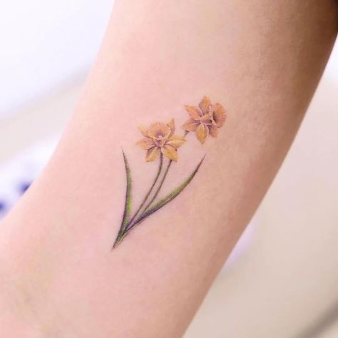 Narcissus Tattoo, Tiny Flower Tattoos, Daffodil Tattoo, Horoscope Tattoos, Wildflower Tattoo, Cross Tattoos, Birth Flower Tattoos, Zodiac Tattoos, Baby Tattoos