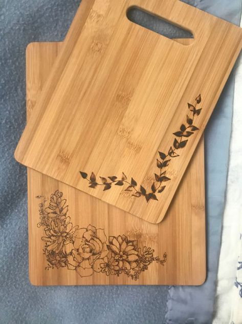 Wood Burn Chopping Board, Wood Burning Chopping Board, Wood Burned Tray, Wood Burn Charcuterie Board, Charcuterie Board Wood Burning, Easy Wood Burning Ideas For Beginners, Woodburning Letters, Wood Burned Gifts, Beginner Wood Burning