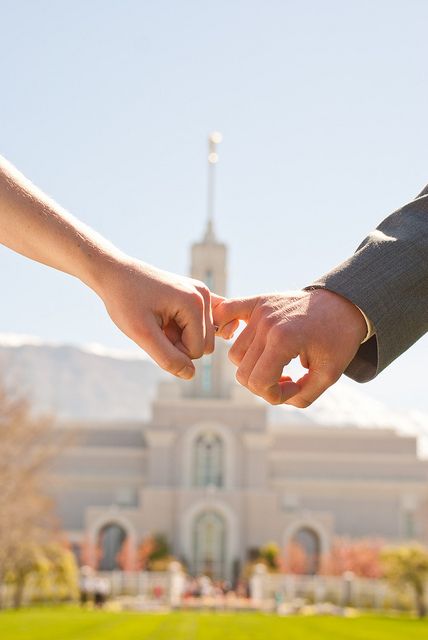 Wedding photography - pinky promise, Mount Timpanogos temple - LDS temple Timpanogos Temple, Mormon Wedding, Temple Marriage, Lds Temples Wedding, Temple Pictures, Lds Wedding, Monsieur Madame, Temple Wedding, Lds Temples