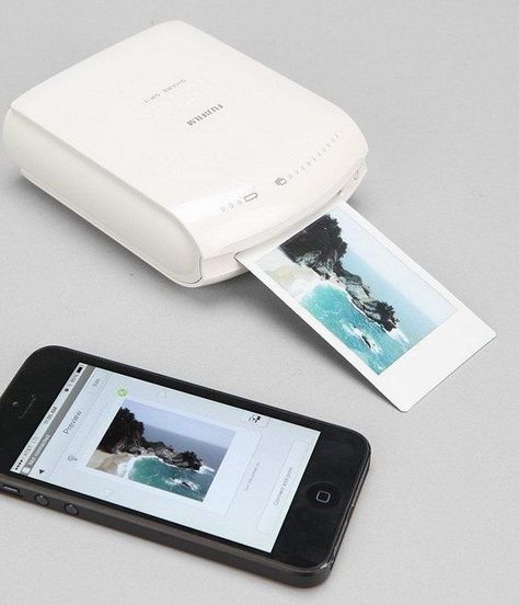 Fujifilm Instax Instant Smartphone Printer.                                                                                                                                                                                 More Carcase Iphone, Smartphone Printer, Gadgets And Gizmos, Apple Inc, Cool Tech, Fujifilm Instax, Cool Inventions, Tech Gifts, Cool Stuff