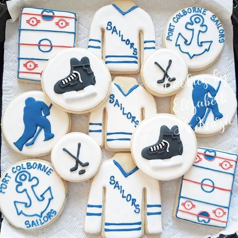 Hockey Themed Cookies, Hockey Cookies Decorated, Hockey Sugar Cookies, Hockey Cookies, Cookie Flooding, Sports Cookies, Cookie Board, Hockey Sweater, Hockey Birthday