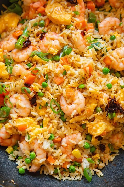 Shrimp Fried Rice Shrimp Stir Fried Rice, Simple Shrimp Fried Rice Recipe, Fish Fried Rice Recipes, Garlic Chicken Fried Rice, Garlic Shrimp Rice, Rice With Shrimp Recipe, Prawn Fried Rice, Shrimp Fried Rice Recipe, Spicy Peanut Noodles