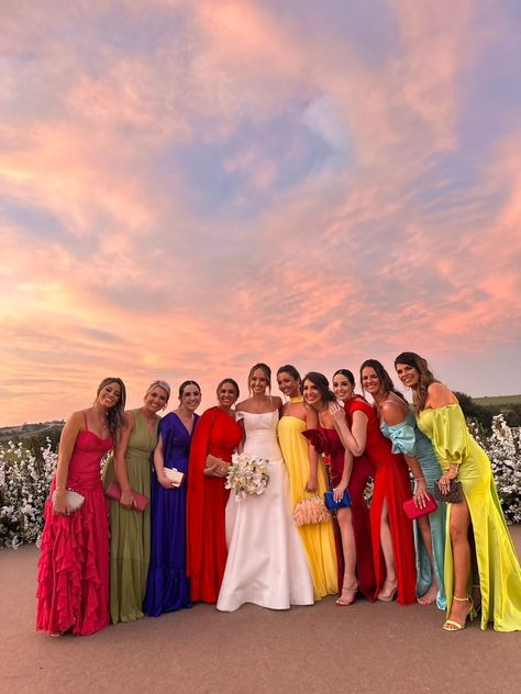 Multicolor Bridesmaids, Vibrant Bridesmaid Dresses, Colorful Wedding Guest Outfits, Pastel Colour Bridesmaid Dresses, Rainbow Bridesmaid Dresses, Bridesmaid Color Palette, Rainbow Bridesmaids, Bridal Entourage, Wildflower Wedding Theme