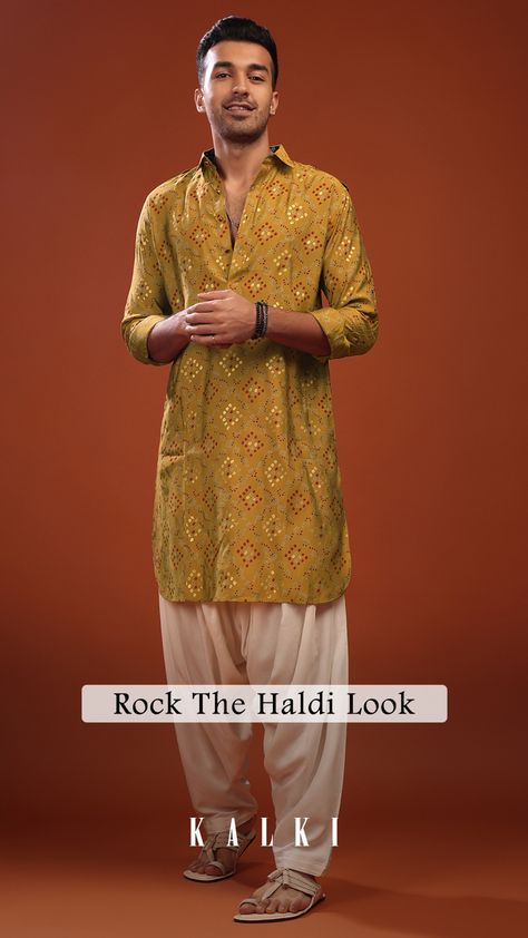 Best Reception Outfit For Men, Haldi Ceremony Kurta Men, Male Haldi Outfits, Haldi Outfit For Men Indian, Men Haldi Outfit Ideas, Haldi Look For Men, Haldi Kurta For Groom, Haldi Outfits Men, Kurta For Haldi Function Men