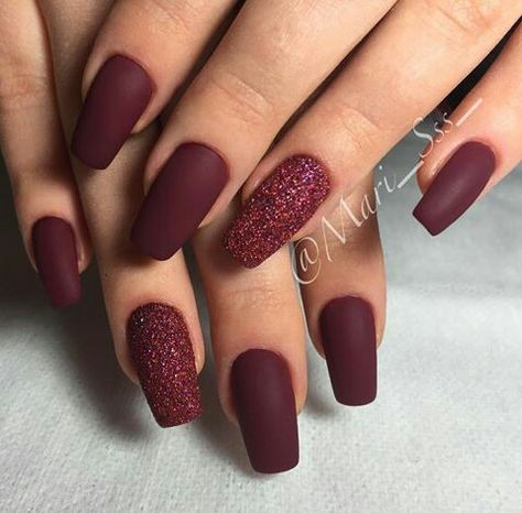 Nail Glitter Powder, Sugar Nails, Maroon Nails, Bridal Nail Art, Amazing Nails, Winter Nails Acrylic, Glitter Dust, Her Nails, Burgundy Nails