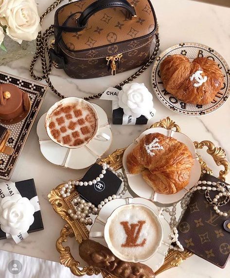 Louis Vuitton (@louisvuitton.style) • Instagram photos and videos Breaky Aesthetic, Boyfriend Post, Coffee Luxury, Paris Breakfast, Luxury Food, Makanan Diet, Luxury Lifestyle Dreams, Coffee Photography, Beige Aesthetic