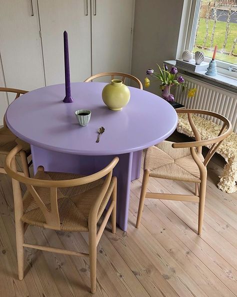 Purple Dining Room, Gustaf Westman, Purple Table, Kitchen Party, Design Blogs, Room Deco, Design Living Room, Cheap Home Decor, Interior Inspo