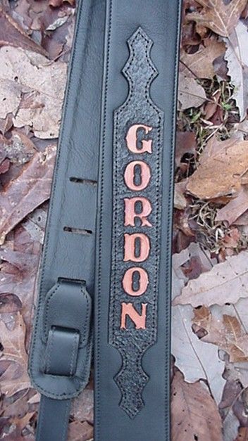 Guitar Strap Pattern, Leather Guitar Strap Pattern, Guitar Belt, Leather Working Projects, Custom Leather Belts, Leather Guitar Strap, Handmade Guitar, Handmade Leather Belt, Leather Crafting