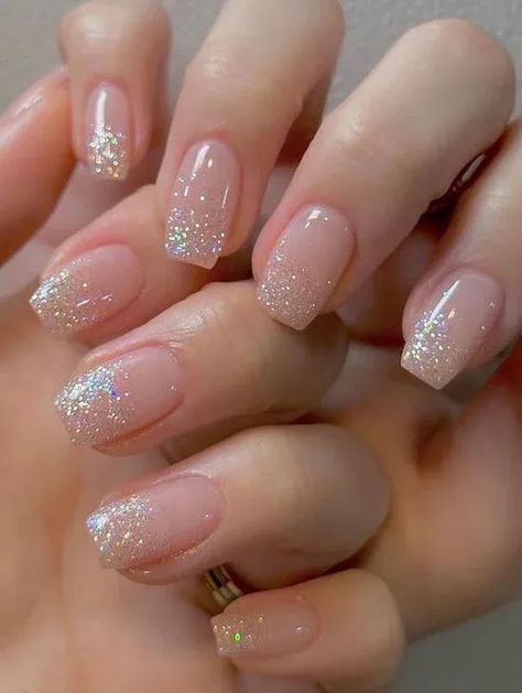 Ombre Nails Bride, قلادات متدلية, Sparkle Nails, Nail Designs Glitter, New Year's Nails, Bridal Nails, Elegant Nails, Prom Nails, Chic Nails