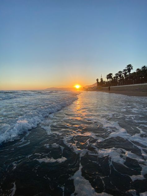 Beach sand sunset Spanish Beach Aesthetic, Marbella Spain Beach, Marbella Spain Aesthetic, Sea Vibes Aesthetic, Marbella Aesthetic, Spain Vibes, Summer Sleepover, Sunset Spain, Spain Aesthetics