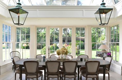 Conservatory Dining Room Ideas, Orangery Dining Room, Orangery Interior, Sunroom Dining Room, Kitchen Orangery, Orangery Conservatory, Sunroom Dining, Orangery Extension, Conservatory Dining Room