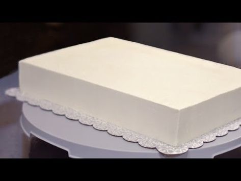 How to Frost a Half Sheet Cake - YouTube Plain Sheet Cake, Icing Patterns, Artisan Cake, Full Sheet Cake, Pastel Rectangular, Smooth Buttercream, Wilton Icing, Half Sheet Cake, Smooth Icing