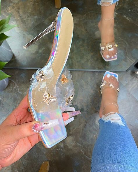 Fancy Sandals, Butterfly Shoes, Clear Strap Heels, Cute Shoes Heels, Shoes Heels Classy, Fashion Nova Shoes, Beautiful Sandals, Heels Classy, Aesthetic Shoes