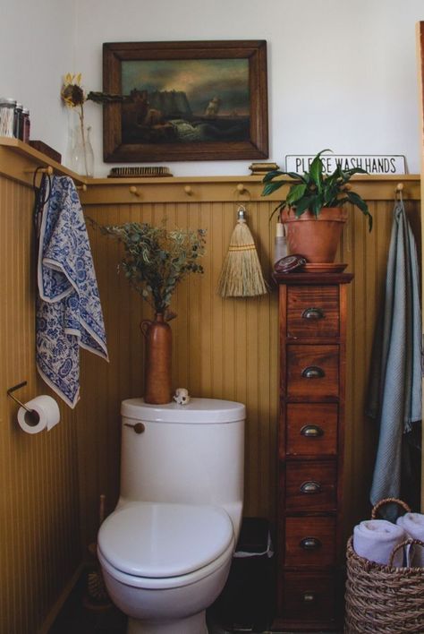 Craftsman Cabin Interior, Hobbit Style Home Decor, Eclectic Cottage Bathroom, Towels Small Bathroom, Clean Simple Kitchen, Boho Bedroom Slat Wall, Fun Colored Cabinets, Small Inexpensive Bathroom Remodel, Kids Vintage Bathroom