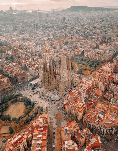 Vicky Christina Barcelona, Best Cities In Spain, Parc Guell, Barcelona Food, Tiny Balcony, Visit Barcelona, Barcelona Travel, Cities In Europe, Earthship