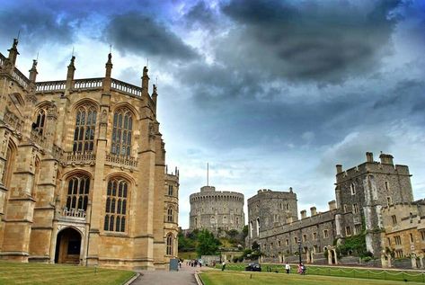 Windsor Castle Aesthetic, Bembridge Isle Of Wight, Windsor Castle Fire, Windsor Castle Photography, Sissinghurst Castle, Castle Home, Windsor Castle, England Uk, Photographic Paper