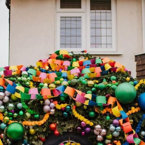 Early Hours London Ltd on Instagram: "I MERRY & BRIGHT • Christmas doorway display for private home • An @earlyhoursltd design & installation • It’s a holly, jolly Christmas at this delightful home. Baubles in all the colours of the rainbow explode around the doorway with matching giant paper chains and Pom Pom garlands draping from every corner to give some serious statement festive curb appeal 🌈 Photography @binkynixon #earlyhoursltd #exclusiveflorist #homeforchristmas #dressingtheseason #christmashomedecor #privatehomeflorist #christmasdesigner #christmasflorist #embracingtheseasons #doorsofinstagram #instachristmas #luxuryflorist #christmasaddict #floraldesigner #abmlifeiscolourful #xmaslove #instachristmas #christmasvibes #rainbowchristmas #christmasdecorations #xmasdoor #christ Christmas Art Installation, Giant Christmas Decorations, Christmas Doorway, Christmas Entrance, Christmas Paper Chains, Luxury Florists, Colours Of The Rainbow, Rainbows Christmas, Merry Bright Christmas